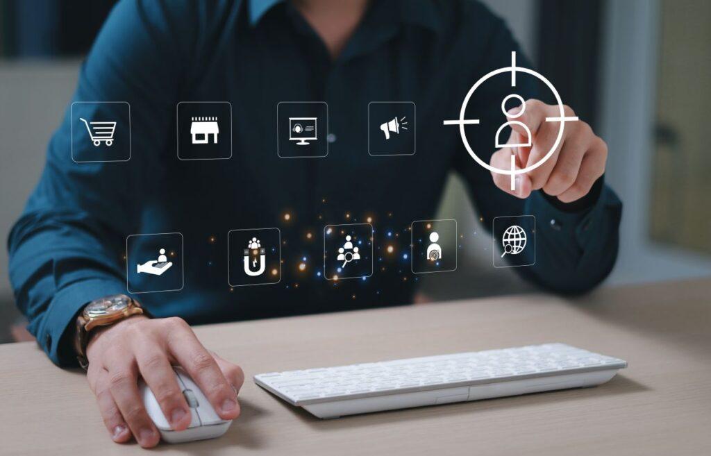 Mann nutzt KI Unterstützung zur automatisierten Zielgruppenansprache auf virtueller Marketing-Oberfläche